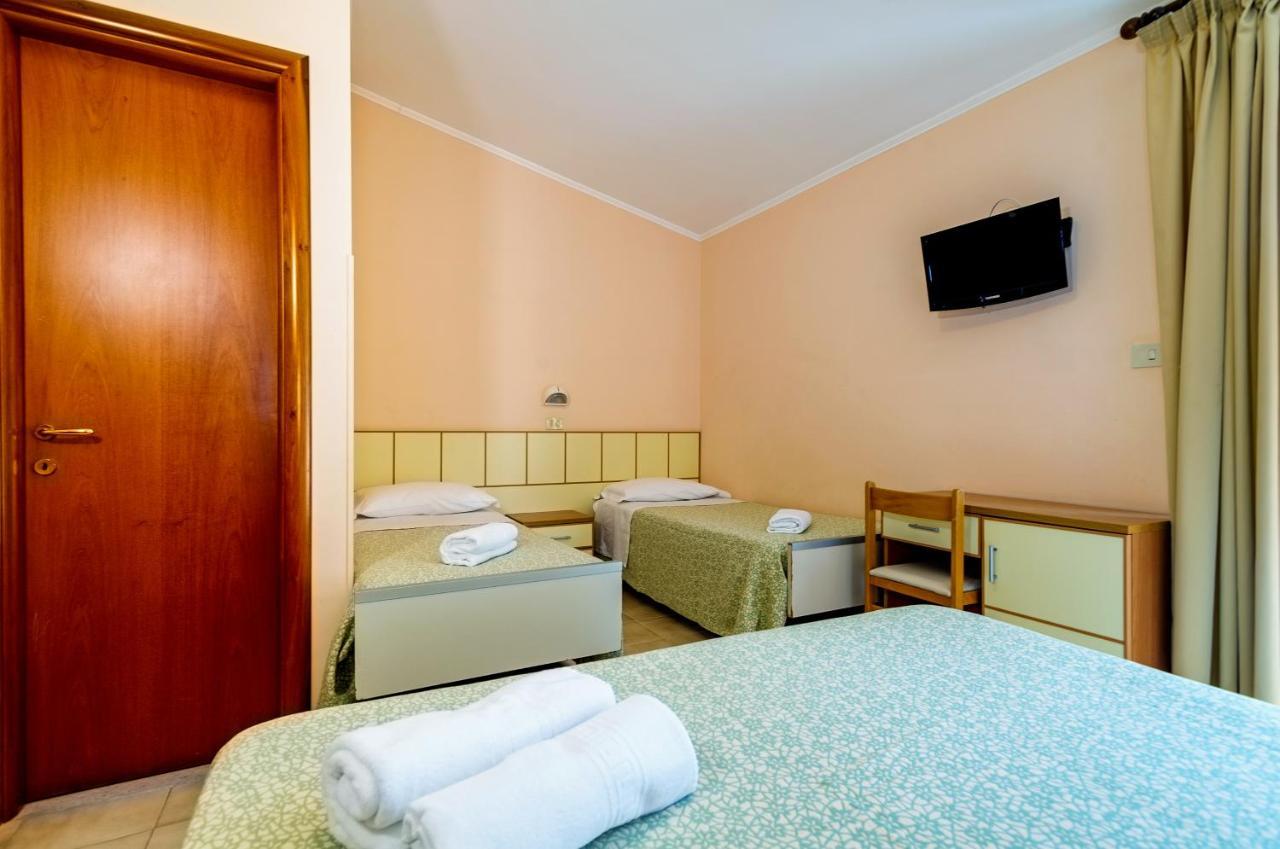 Hotel Miramare - Silvi Marina Exterior photo