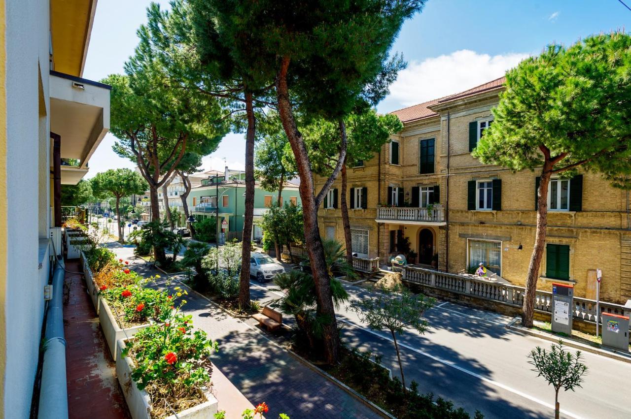 Hotel Miramare - Silvi Marina Exterior photo